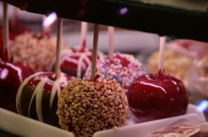 Make Toffee Apples at home